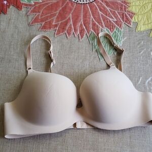Wacoal Smooth Seamless Underwire Beige Bra Size 38C
